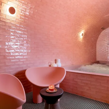 Le Petit Oberkampf & 4*