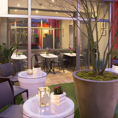Beaumarchais 4*
