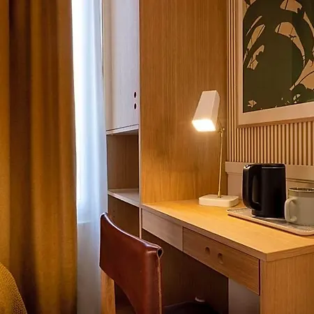 Hotel Le Petit Oberkampf & 4*