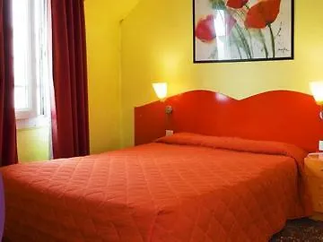 Le Petit Oberkampf & 4*
