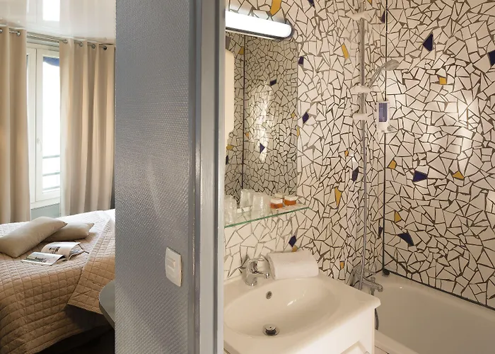 Hotel Le Petit Oberkampf & 4*