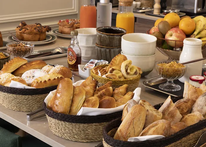 Le Petit Oberkampf & Hotel Parigi