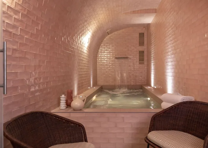 Hotel Le Petit Oberkampf &