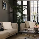 Otel Le Petit Oberkampf & 4*