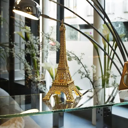 Hotel Le Petit Oberkampf & 4*
