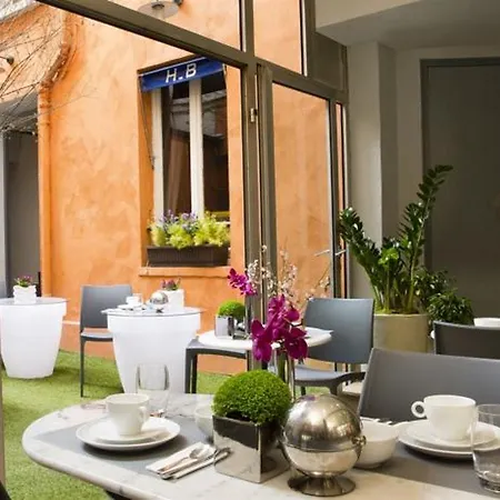 Le Petit Oberkampf & Hotel Paris